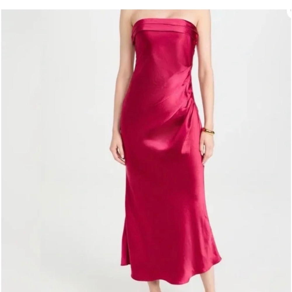 Elliatt Strapless Satin Dress